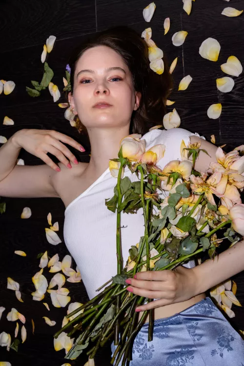 Don’t ask me what I’m doing 😅 [f] by sophiaemilia