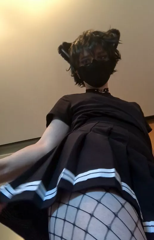 Femboy with very mediocre makeup, beware! posted by Jorllyn