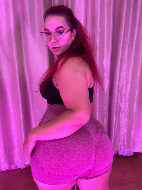 First post here, what do you think? 😘😘🥰🥰 by LamentableAllies