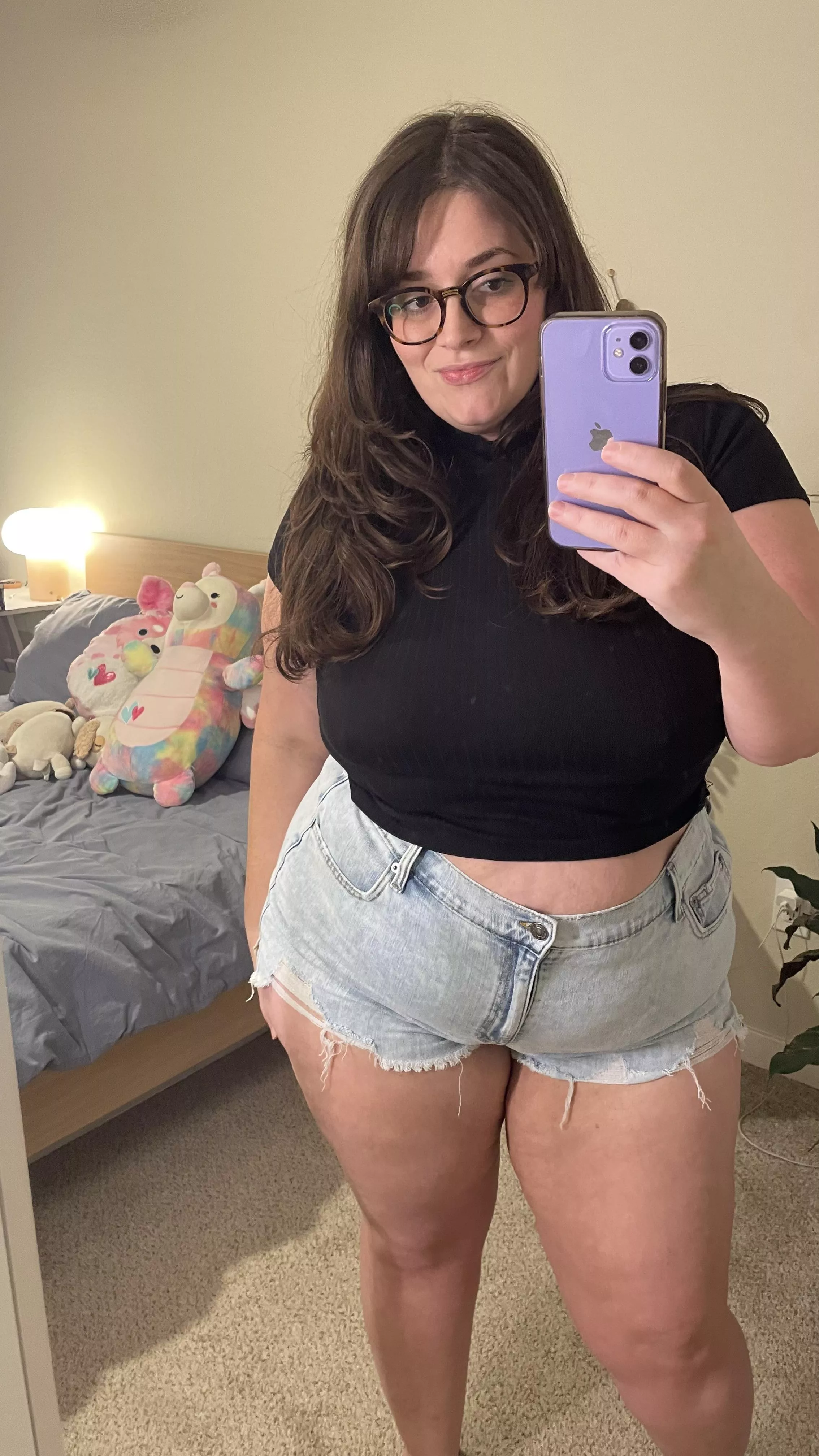 Friday feeling 💖 posted by lunaxthicky