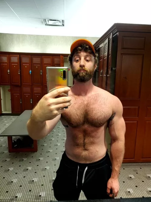 Happy Friday by R2D33Z3DNUTZ