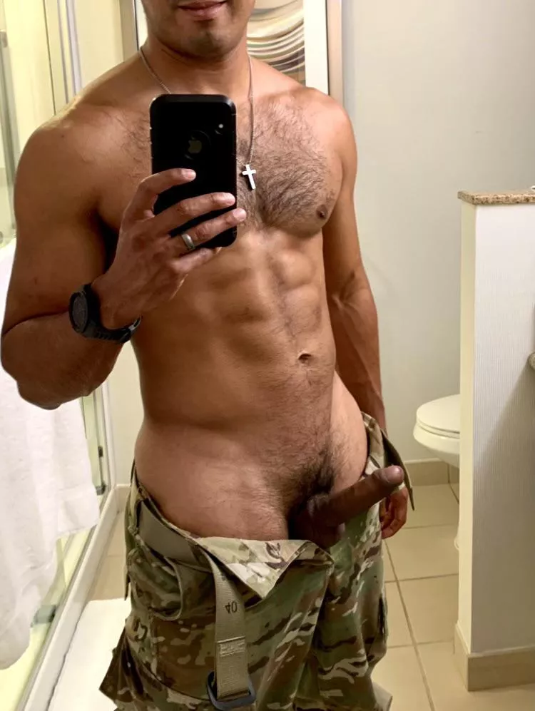 Happy Friday! posted by DadsOutlet