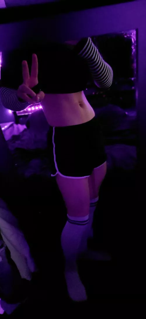 Heyaaa by Anxious-fem-3632