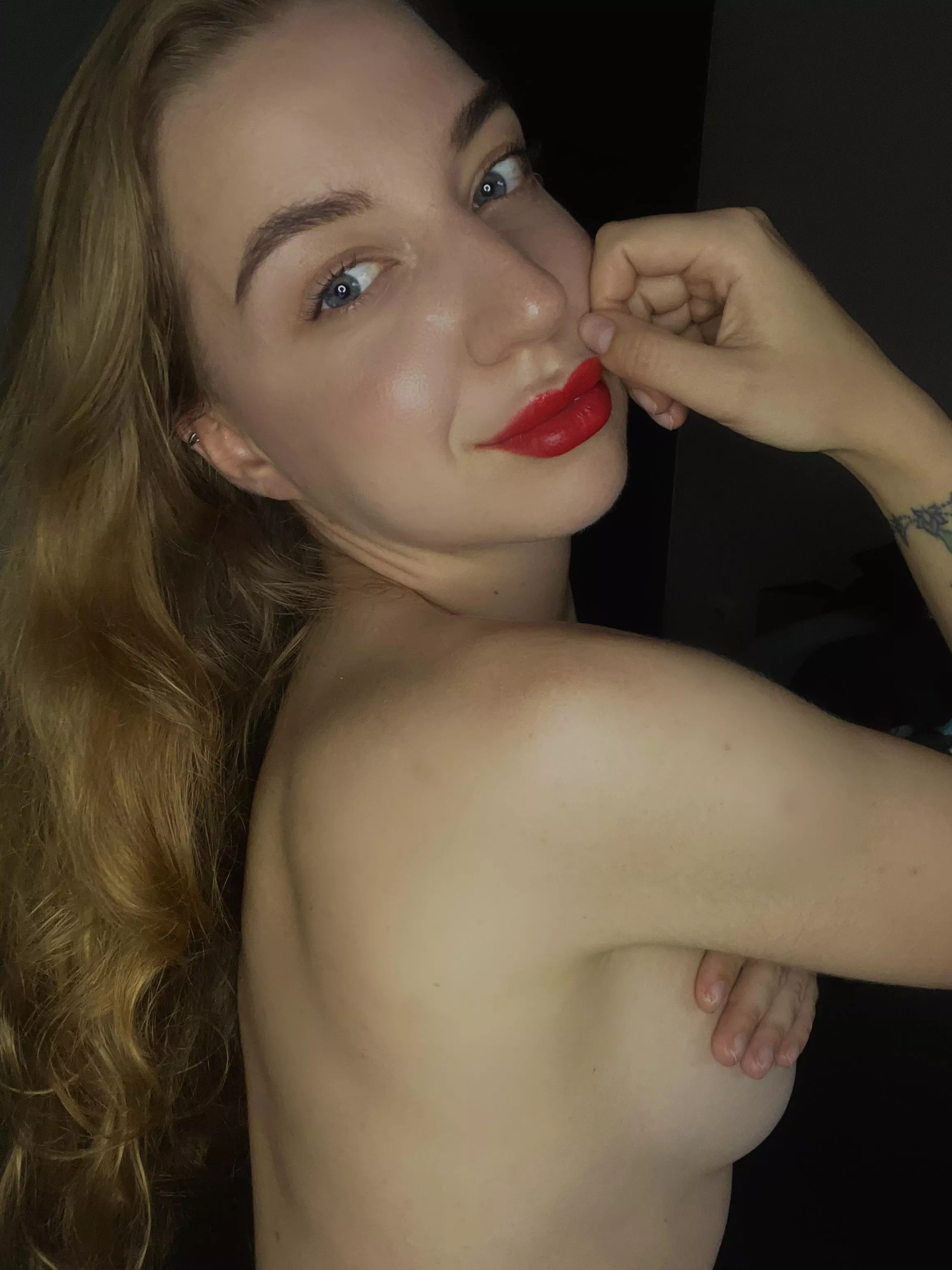 Hope i am your type Daddy posted by Amazing_Donut_616