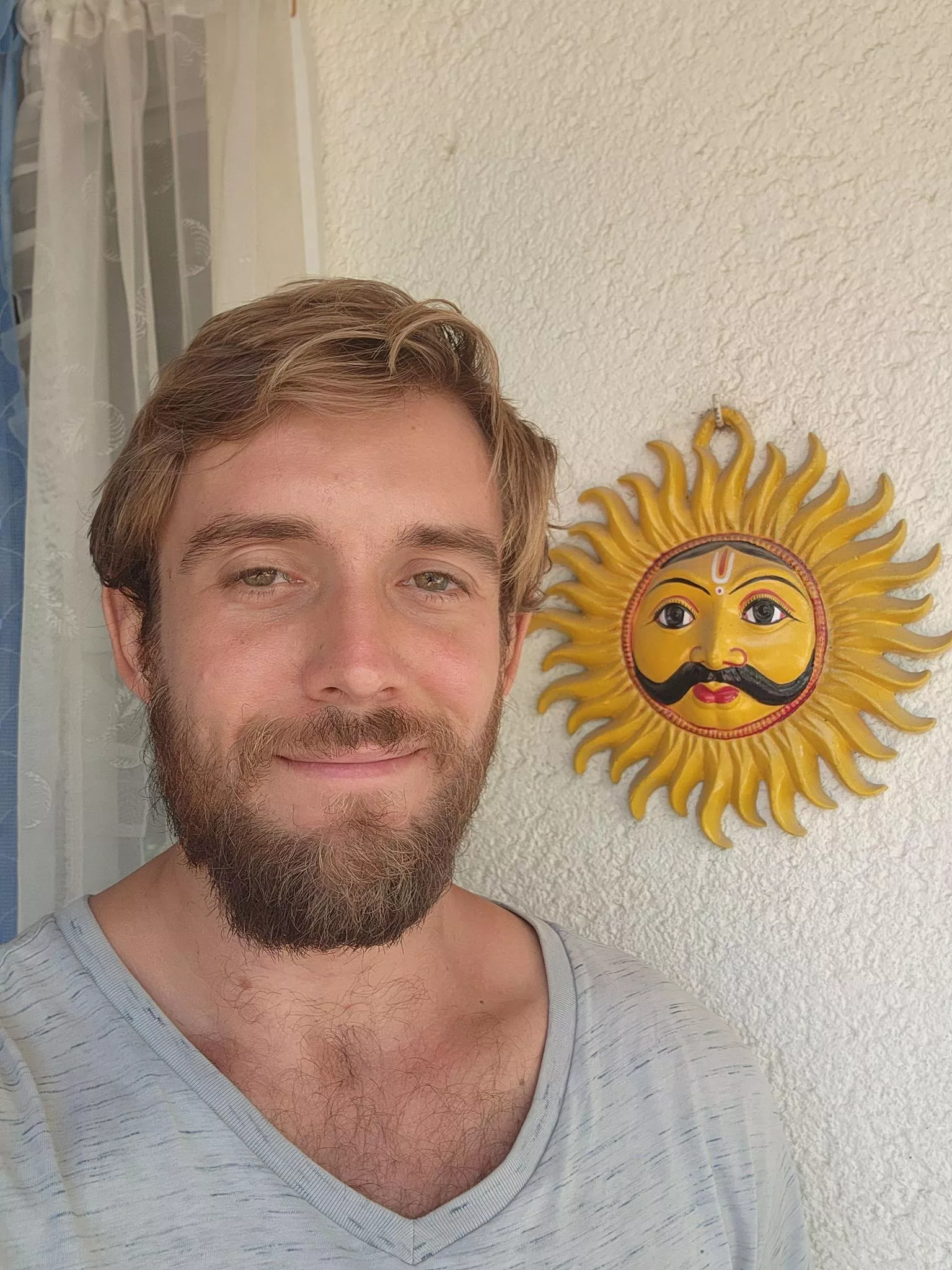 Howdy :) posted by hellishpublicist