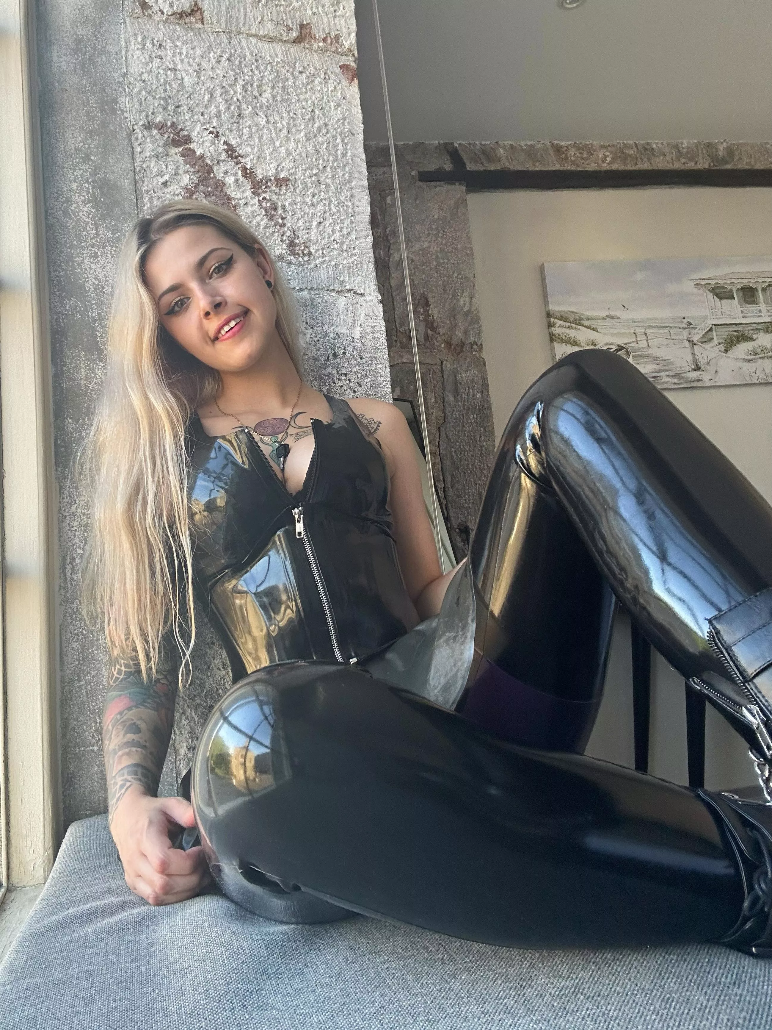 Imagine looking up and seeing a girl wearing full latex sitting in the window🖤 posted by MistressMercyxoxalt
