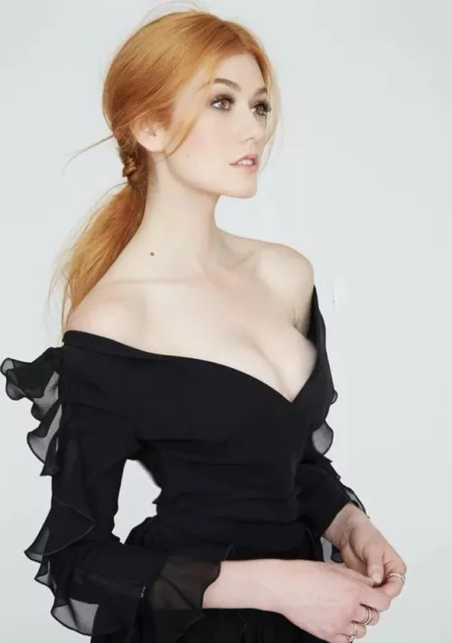 Katherine McNamara by skienowho