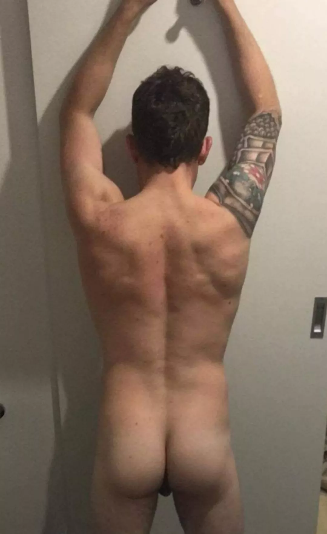 Love when I get my ass properly groped and fondled posted by ToetoeoteoT