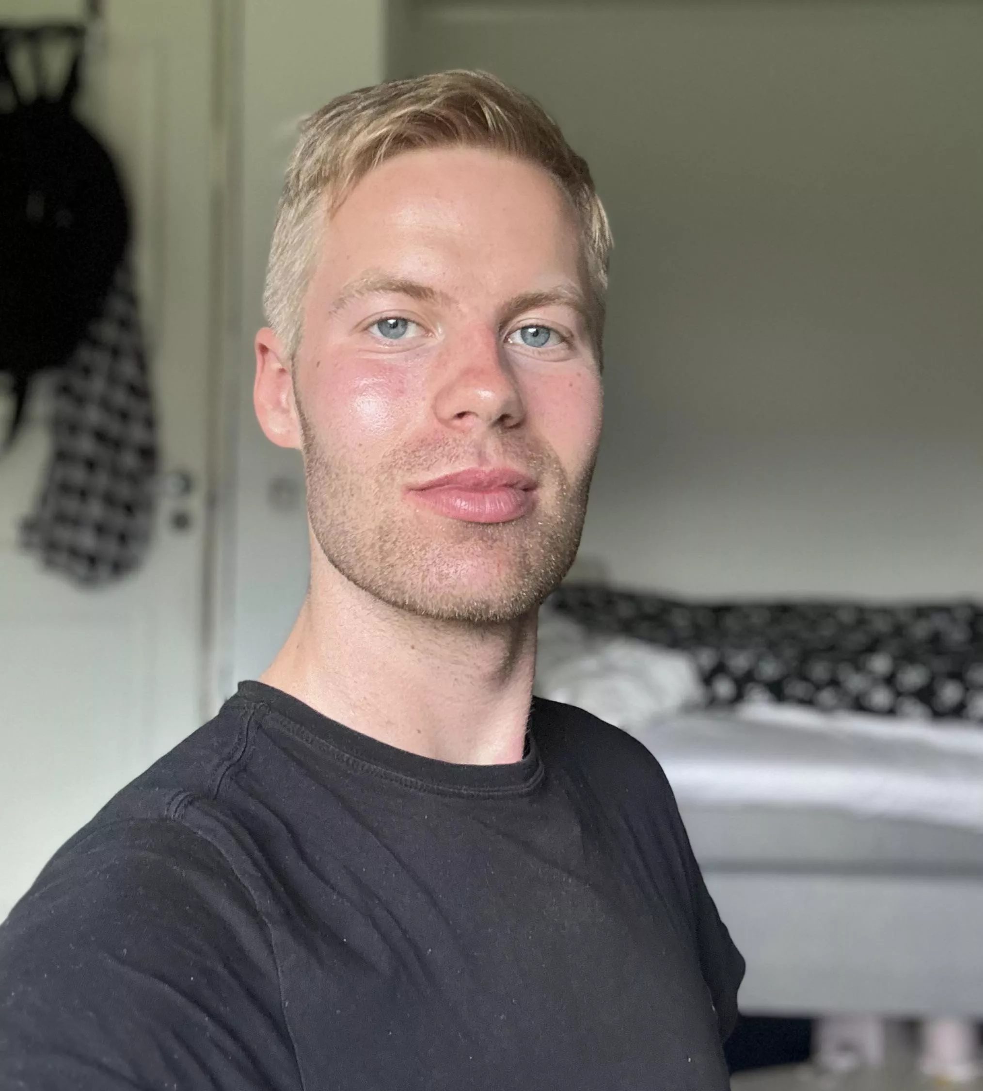 New haircut posted by Historical_Ad_99