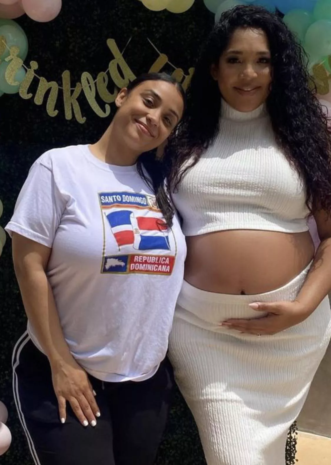 Wayyyy too big to hide those cannons!!!😅😍 posted by Mr_Syrup_