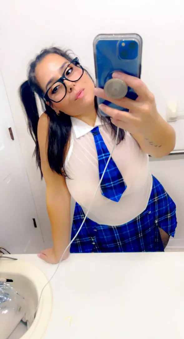 Aren’t I fuckin adorable? posted by LizaCaderaz