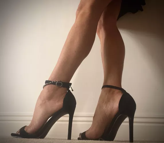 Black heels… nothing else to be said. by Bunny-bon