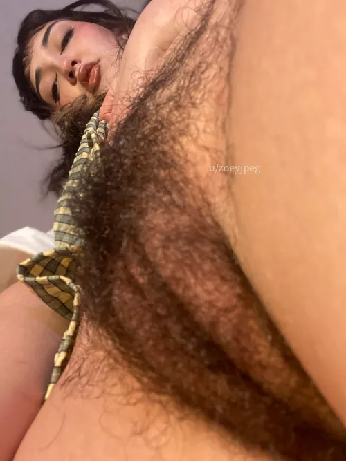 fuzziest peach by zoeyjpeg