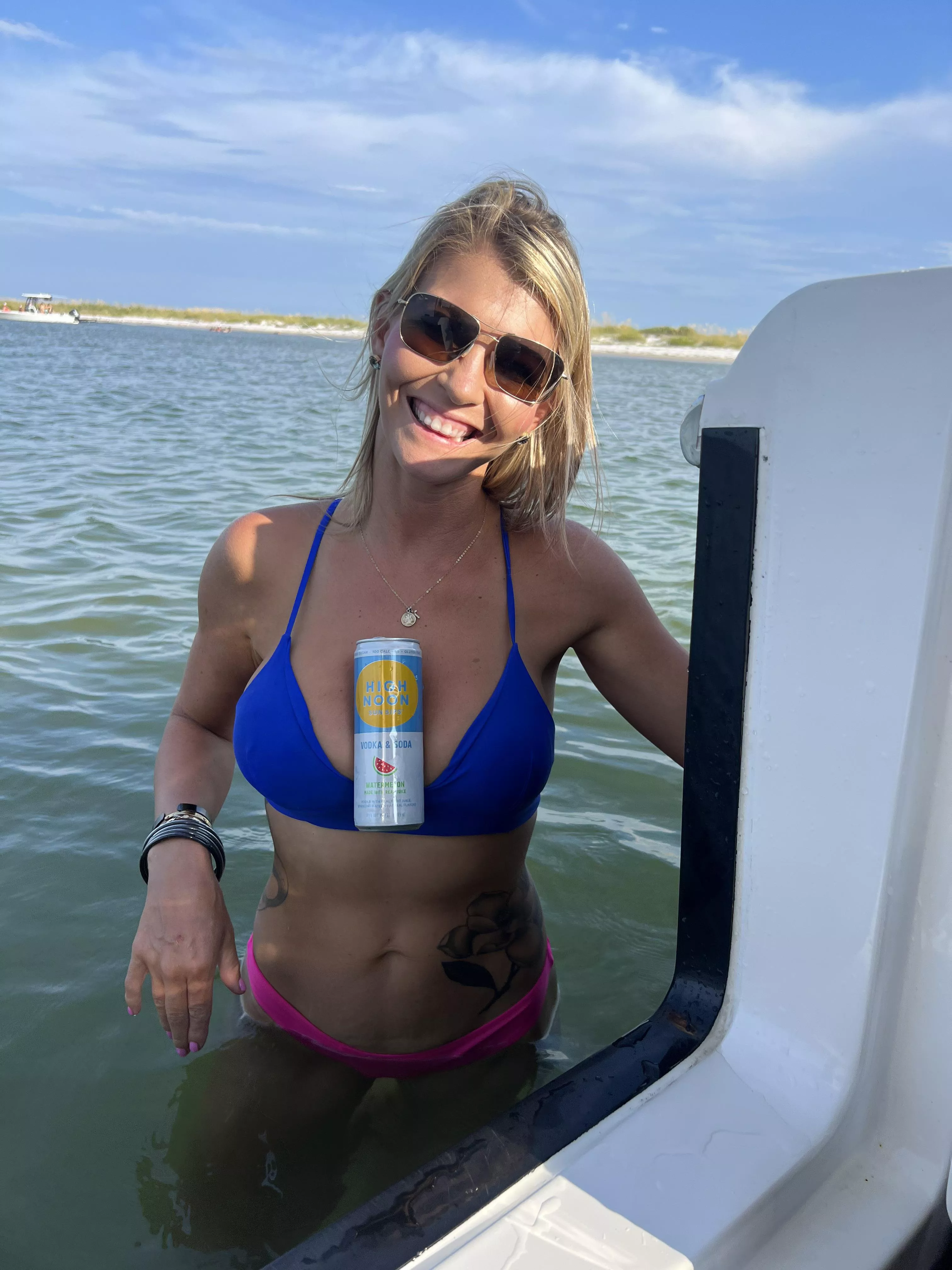 I can suck your cock and hold your beer; now that’s a MILF posted by fitnesswife1983