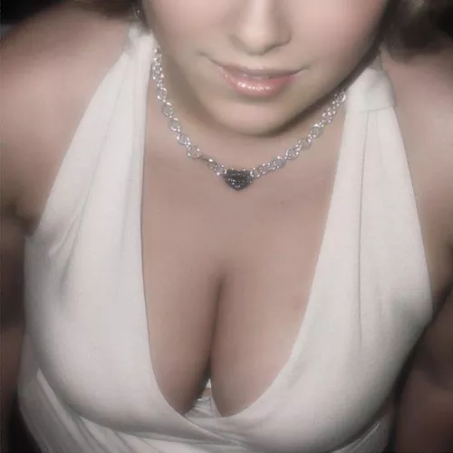 I may be his wife but I will be your SLUT! by Kute_Kitty_Kat