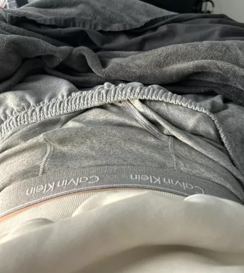 I woke up so horny by dimmnlight