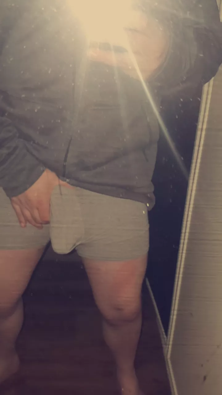 Lazy Hangover Saturdayz posted by CanadianZachattackkk