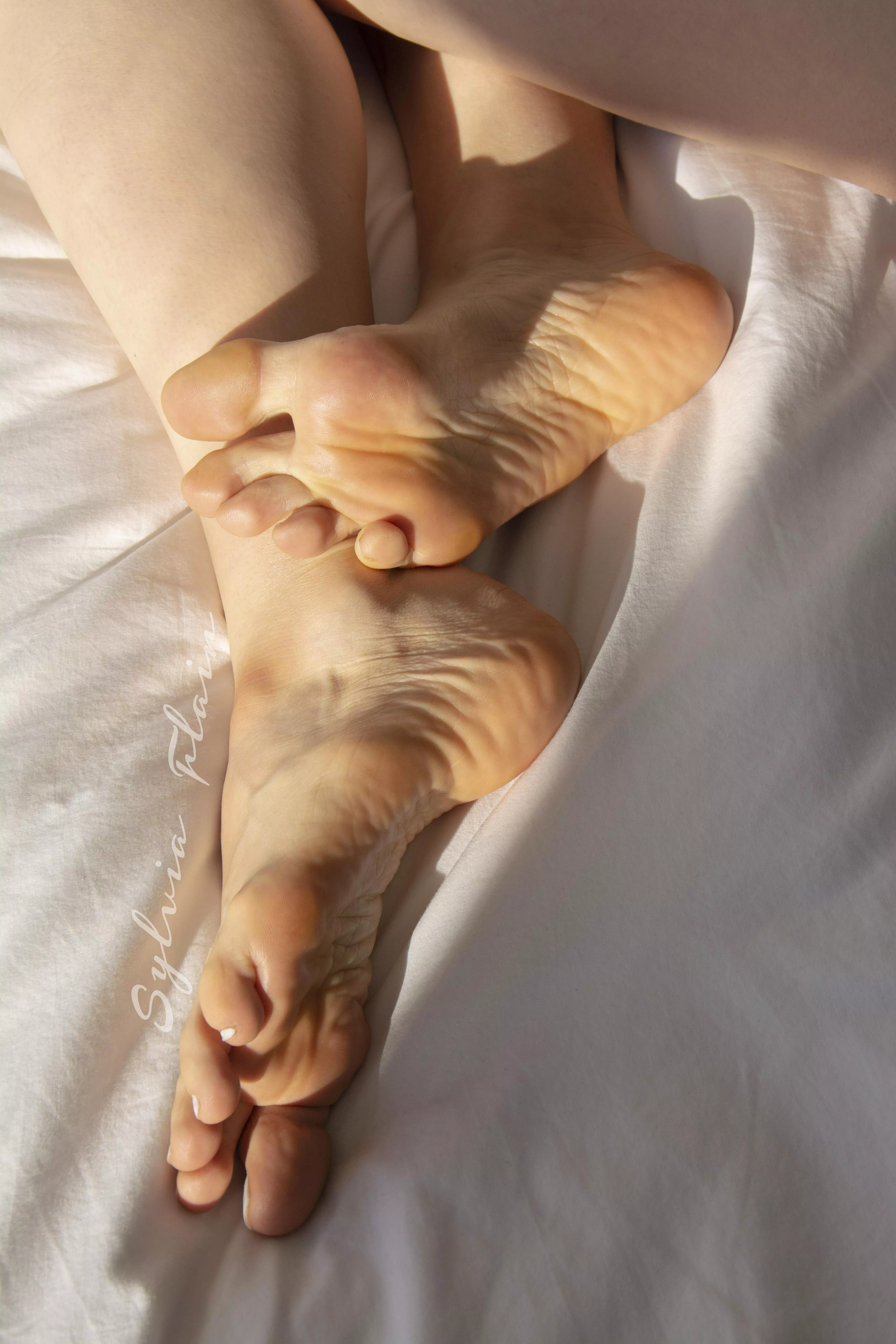 Love the sun on my soles posted by SylviaFlair