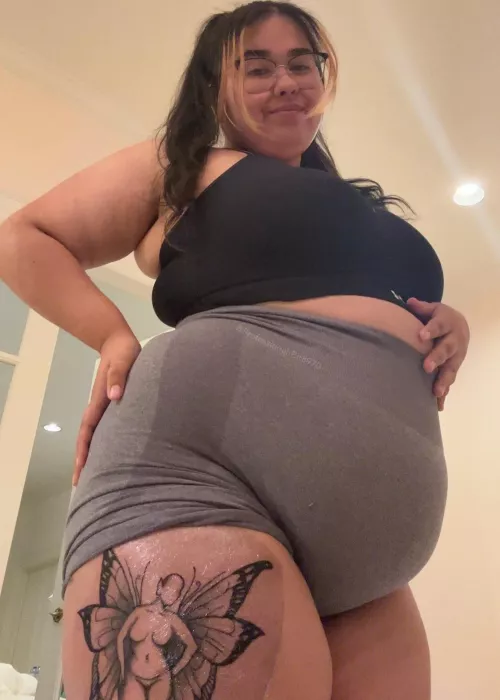 my belly enters the room before i do🐷 by Professional-Bit8970