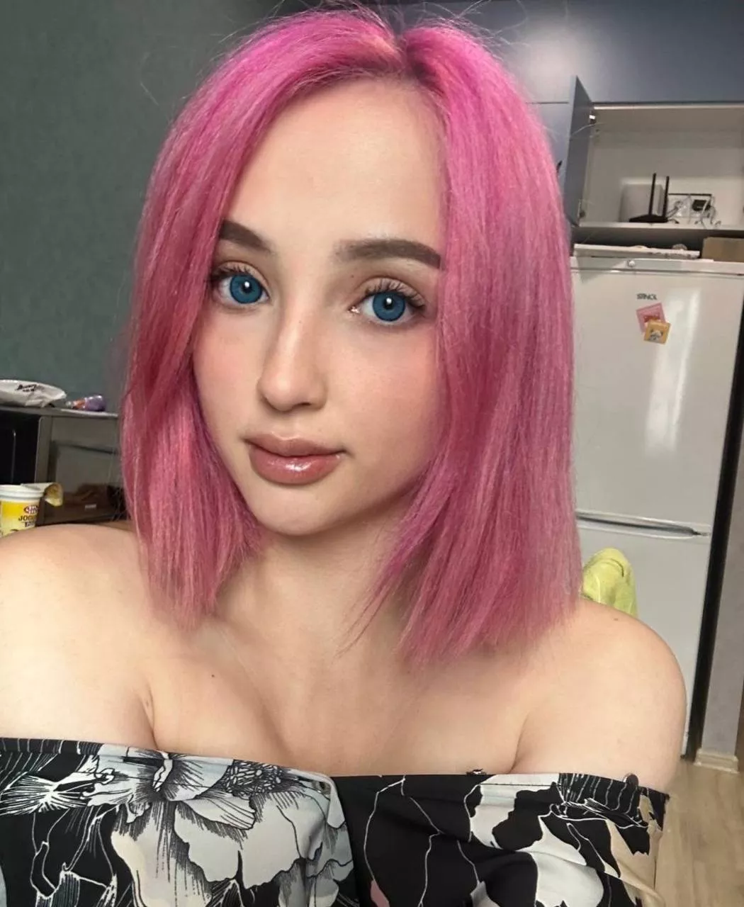 Pink hair can solve all of your problems posted by AyliasTheCoder