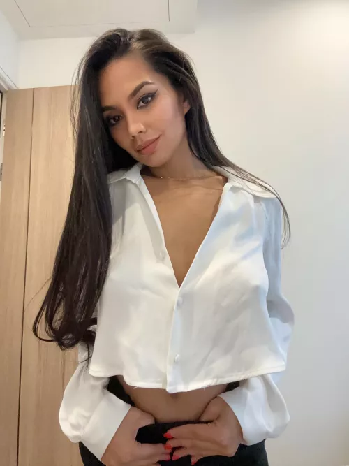 Preparing for a busy day by ValanorValar