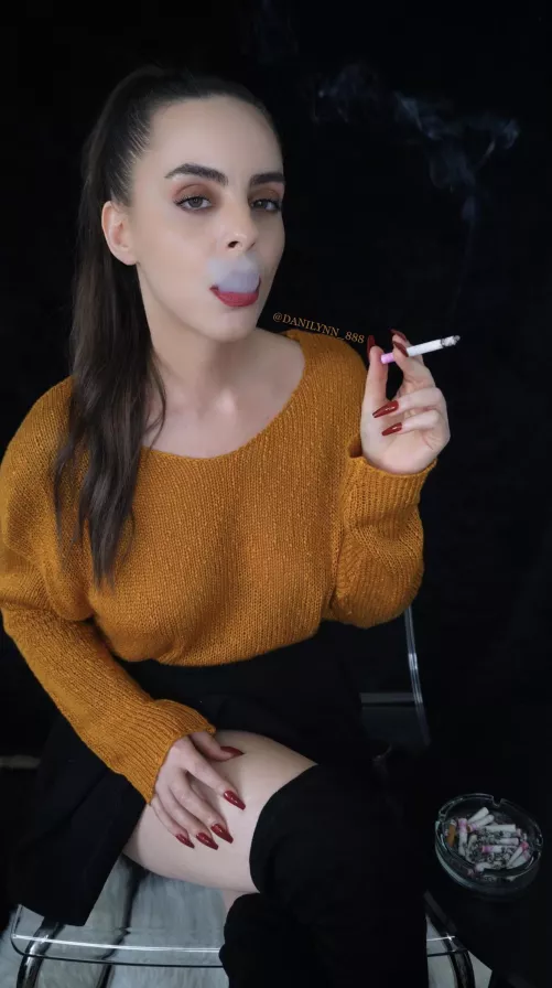 Smoked a Misty 120 for you 😘💨 by DaniLynn8888