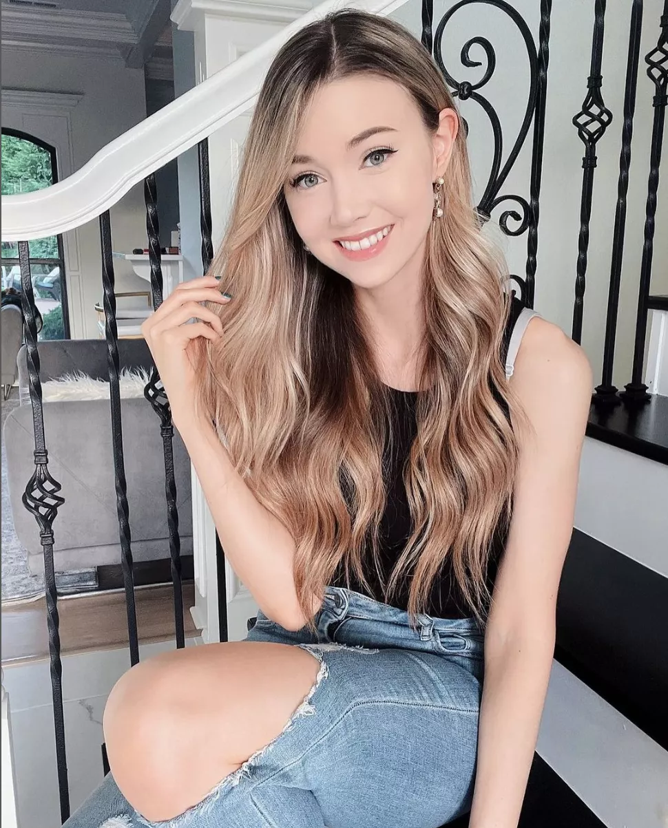 DizzyKitten posted by ifindcosplay