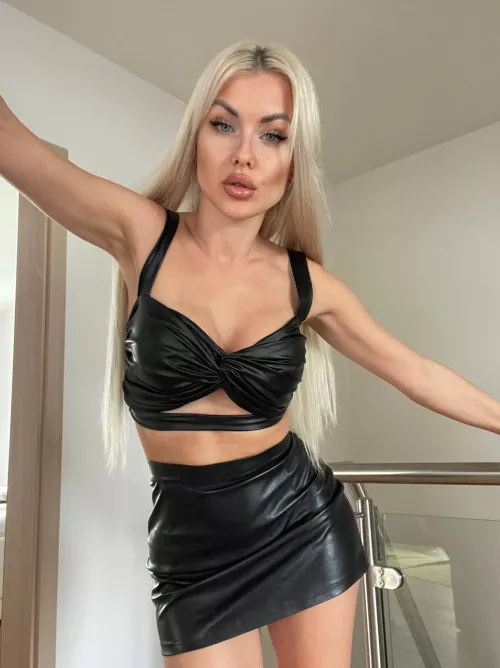 I love games, especially because I always win...😈 by Callme_Nora77