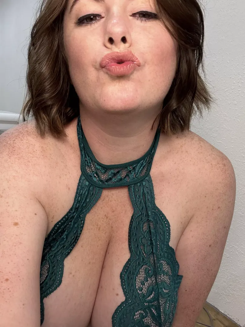 I need a kiss for every freckle I have 😘 posted by dailyluck