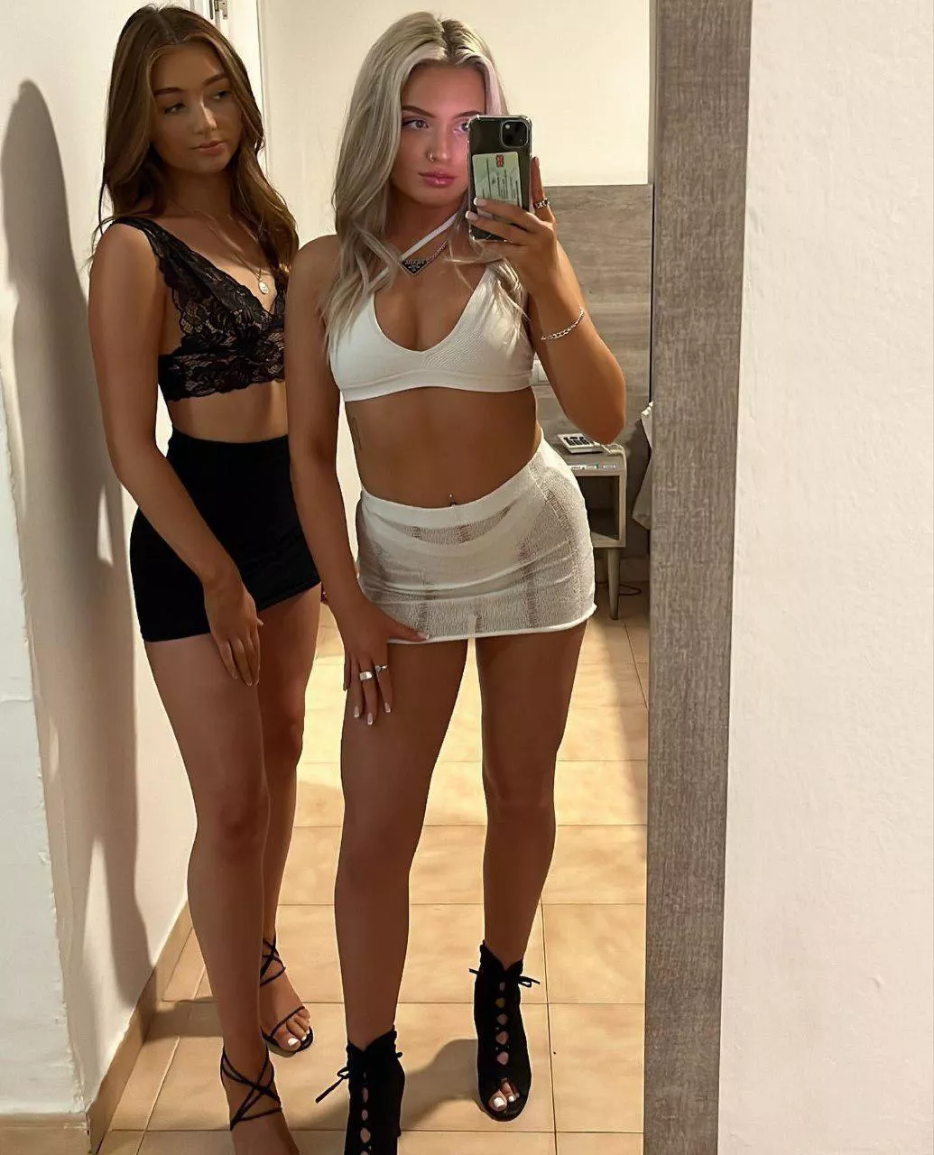 L or R? posted by secretwishes69