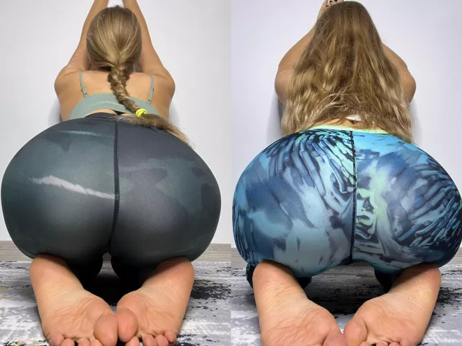 Left or right? by kinky_dev_girl