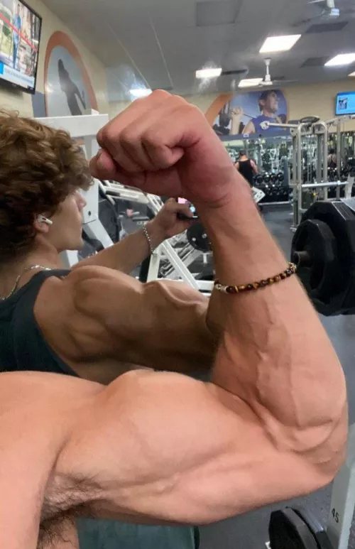 One of my bro told me to post my pits pic. Is it hot enough to post here?? by DarrenBi