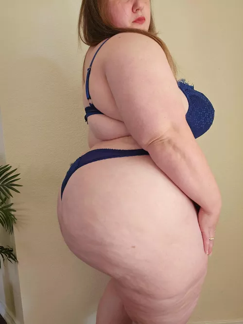 Seductive. by cassievalentine96