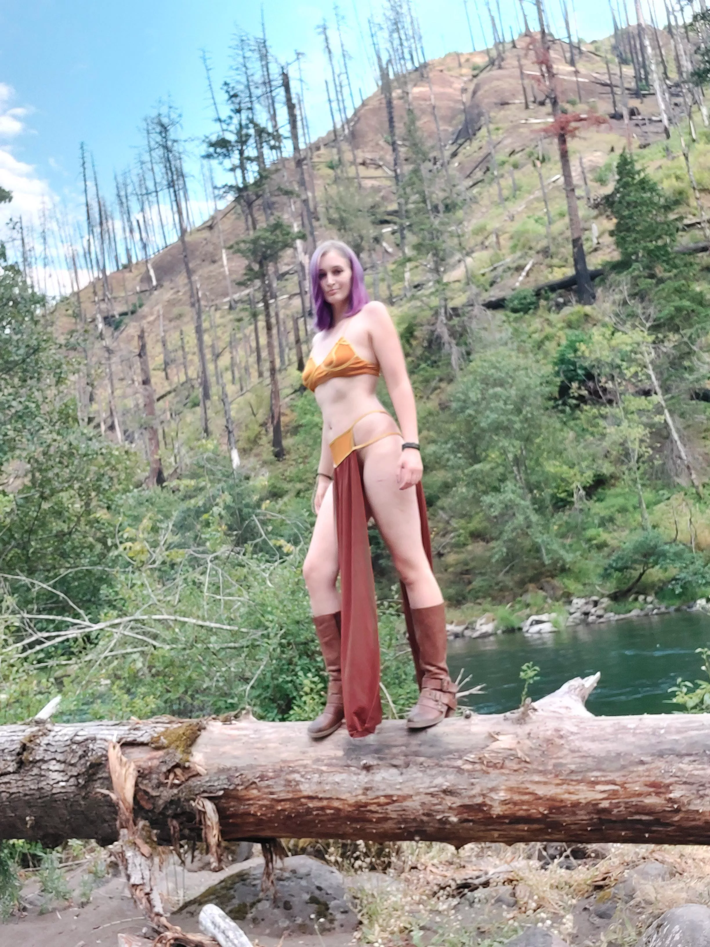 Slave leia on endor [model is me, Elsa Smith] posted by SpicyElsa
