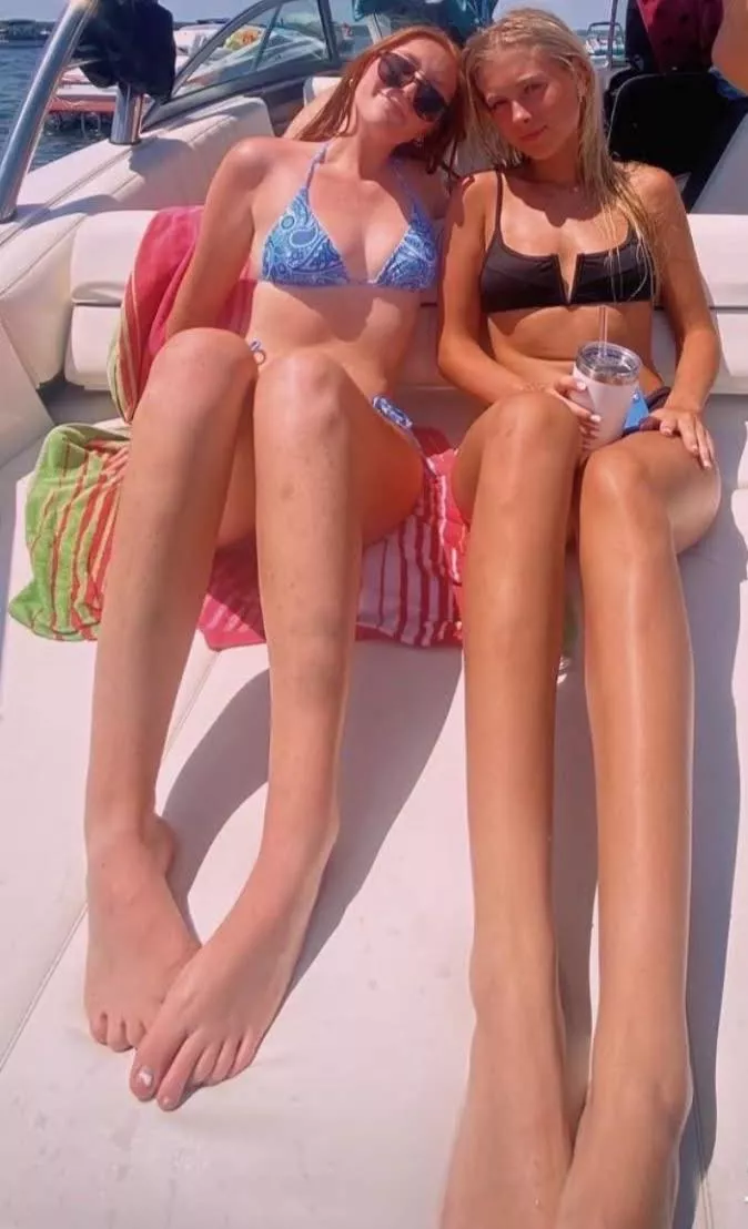 Tennis Girls posted by Different-Form5191