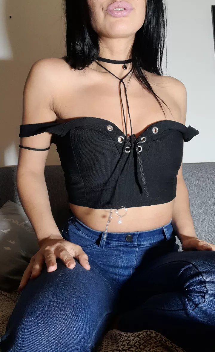 Do you also think that this top looks beautiful on me? posted by Miss_shootingstar