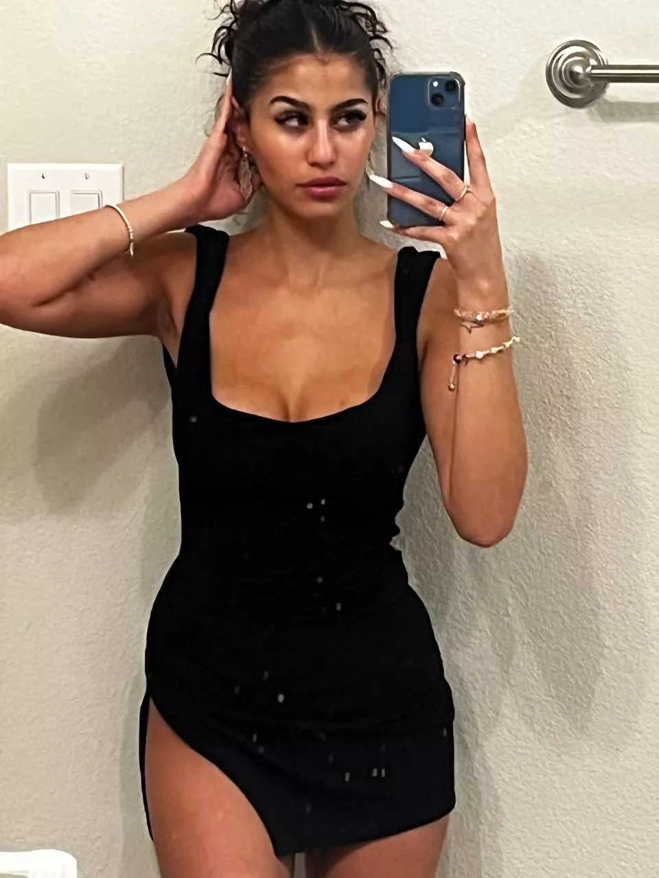 Egyptians look the best in dresses posted by fond_breadth