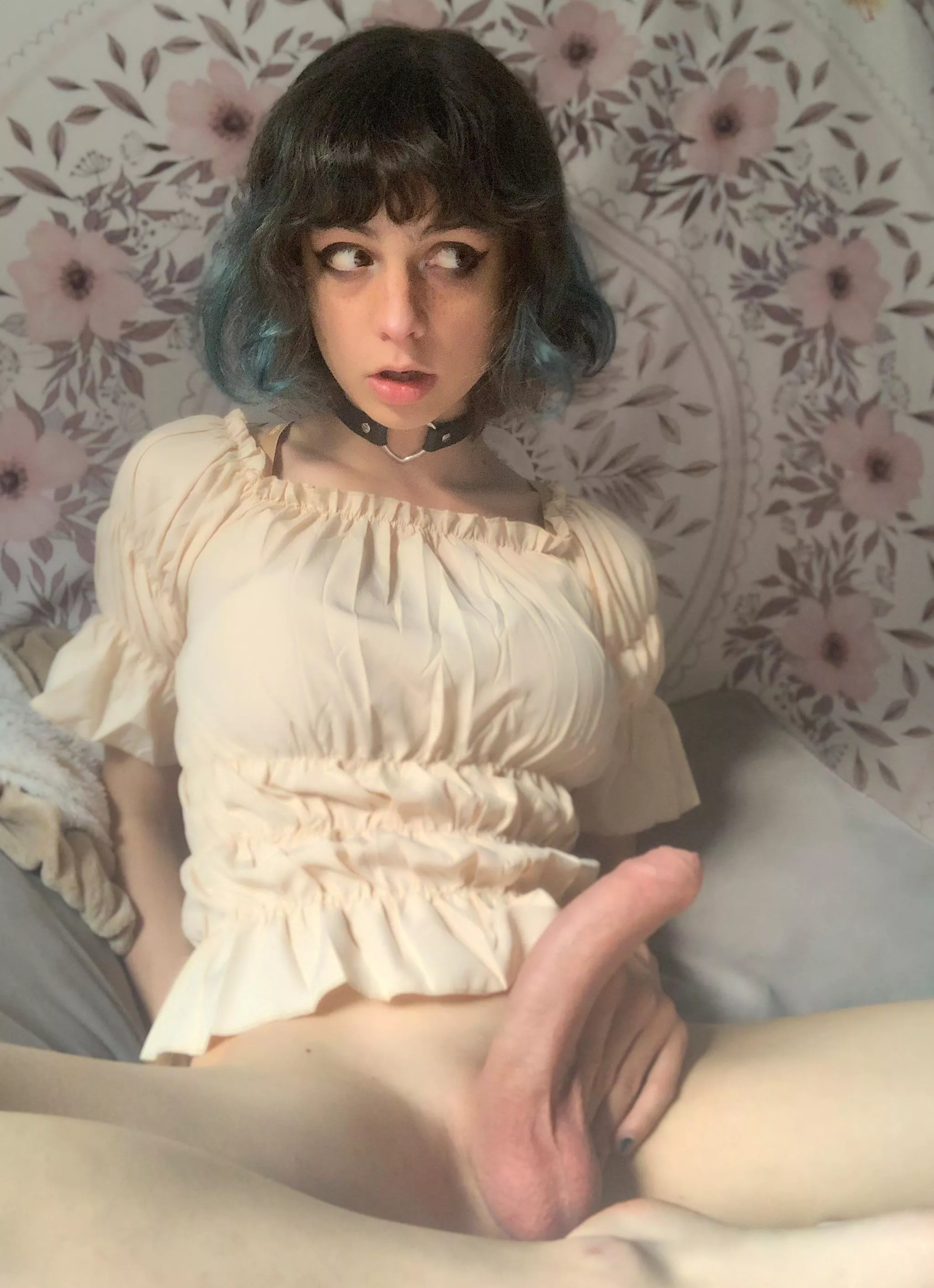 feelin like a sexy pirate wench ! 🫦💖 posted by Cdbel