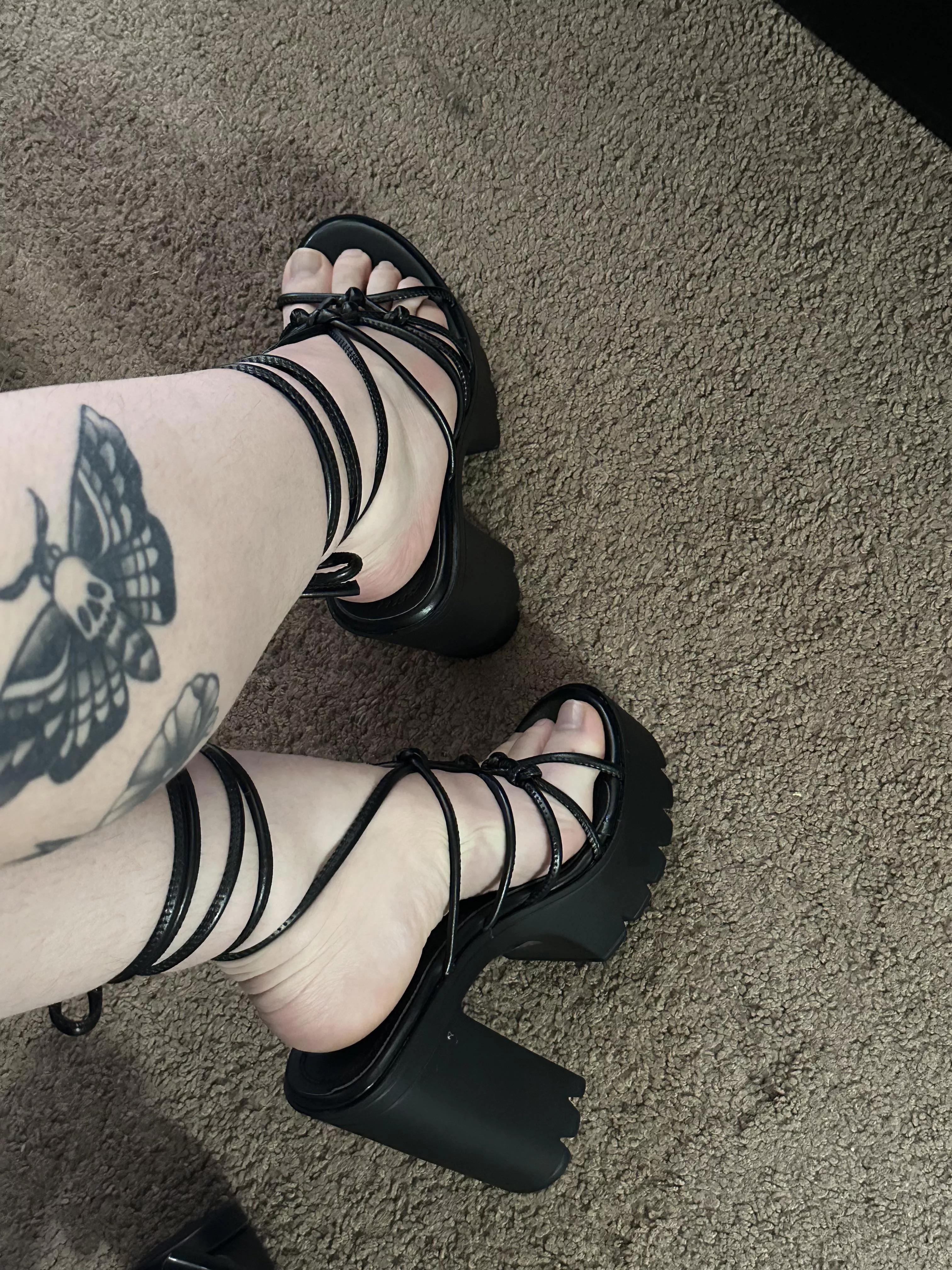 From the usual military boot to these heels… good change. posted by SlipperySocks9