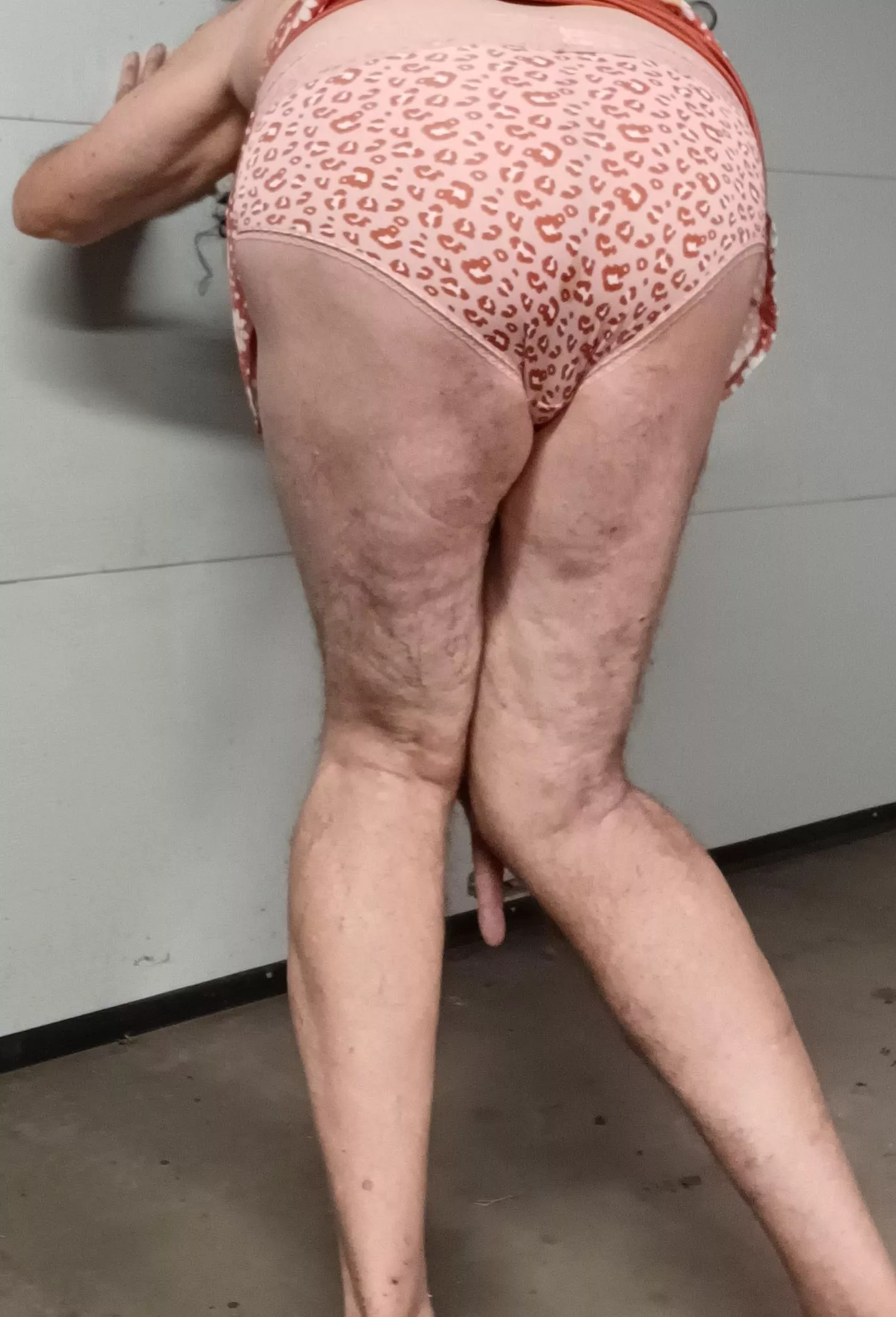 Garage work panties day posted by kennymay
