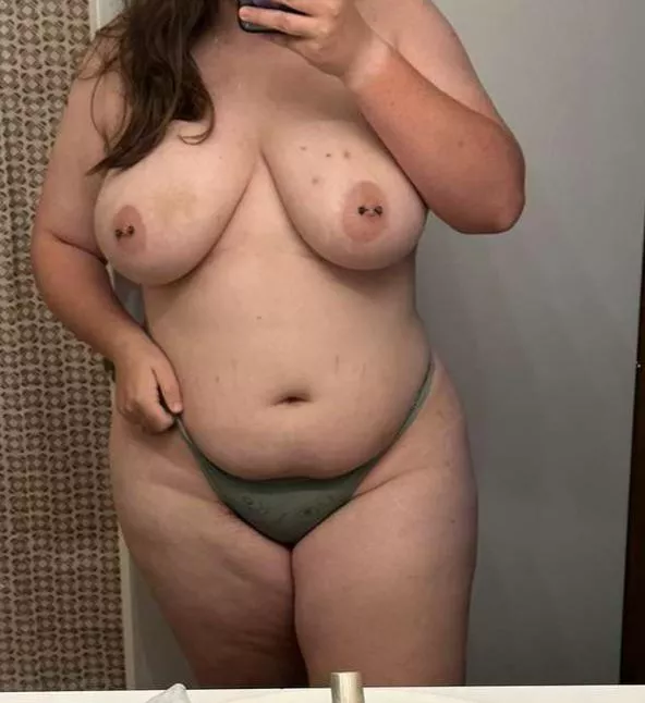 Hubby is on vacation with family. Anyone wanna cover me? posted by Curiositykillz22