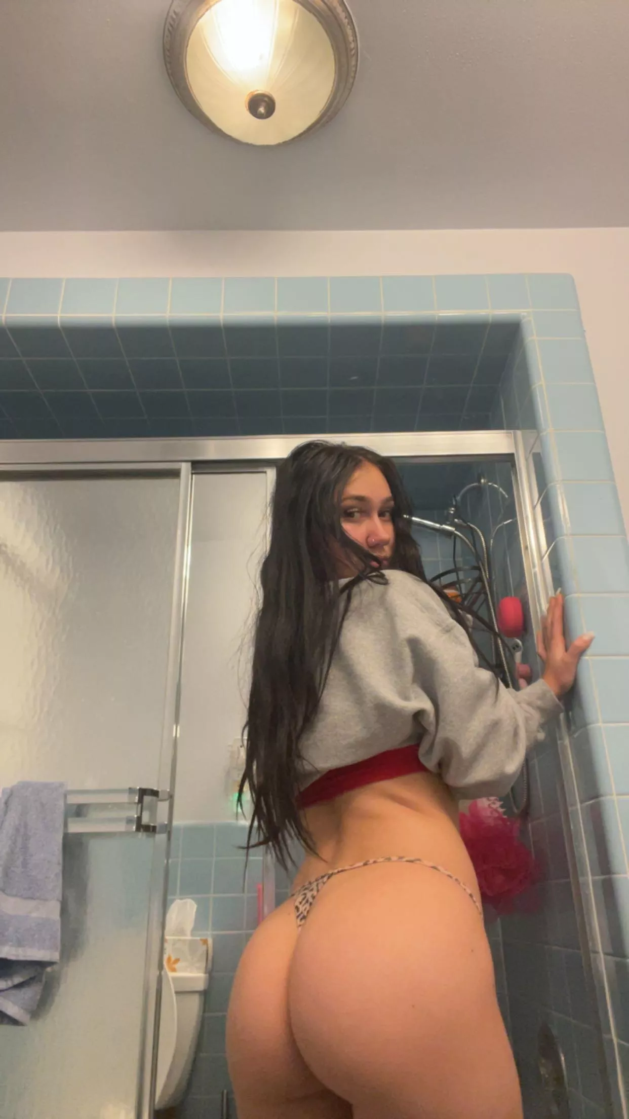 I want to be your favorite brunette 😩 posted by AubreeSecret1