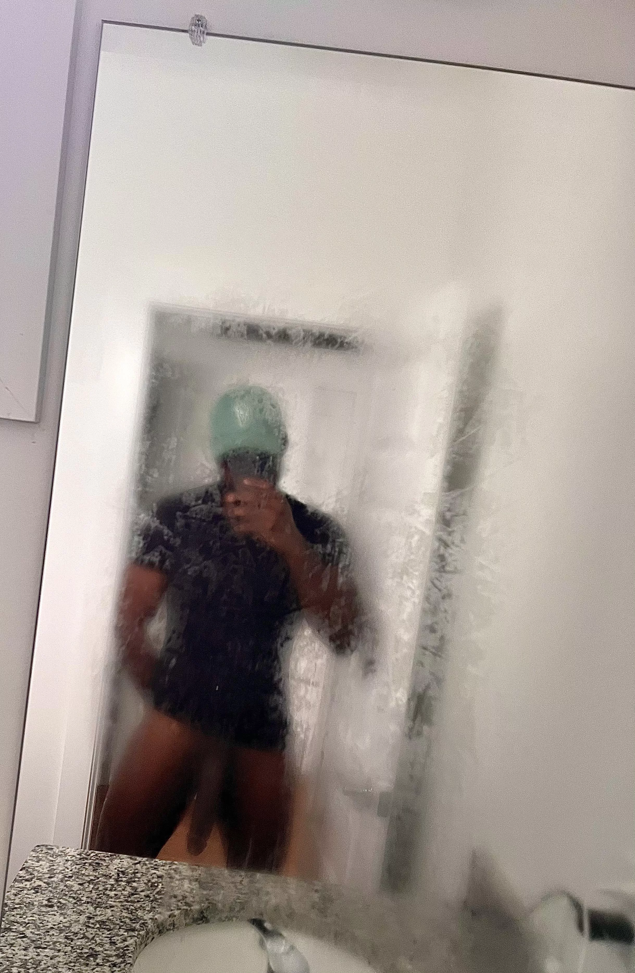 Is it hot in here or is it just me? 😏 posted by BlackberryJuice7