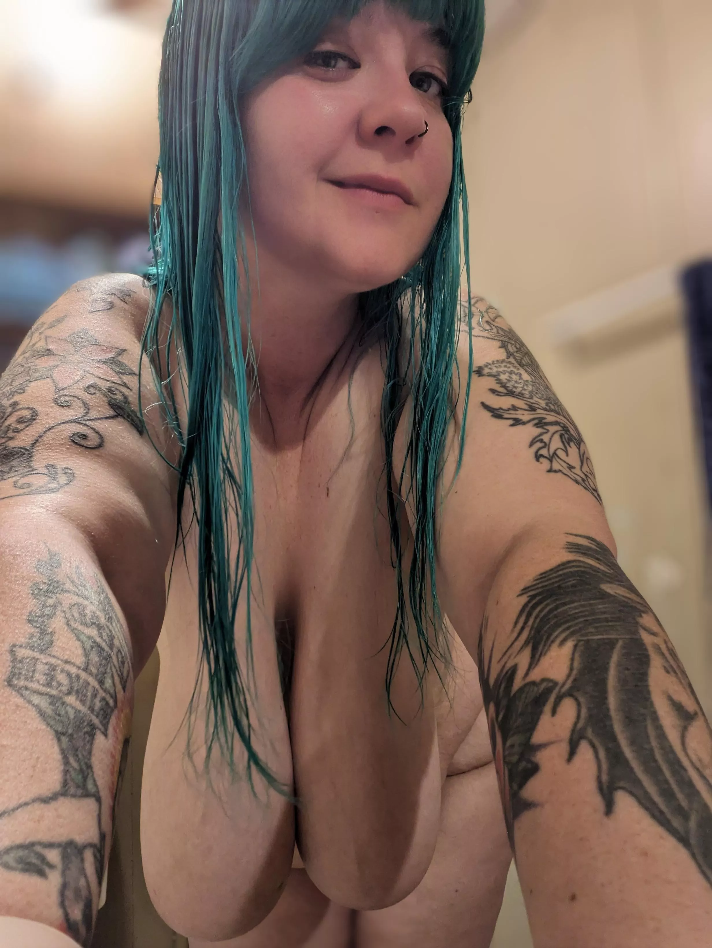 Let's start the morning off right.. posted by EllesCuteFeets