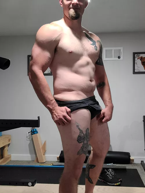 Love a good shoulder pu[m]p by Prize_Feed7609