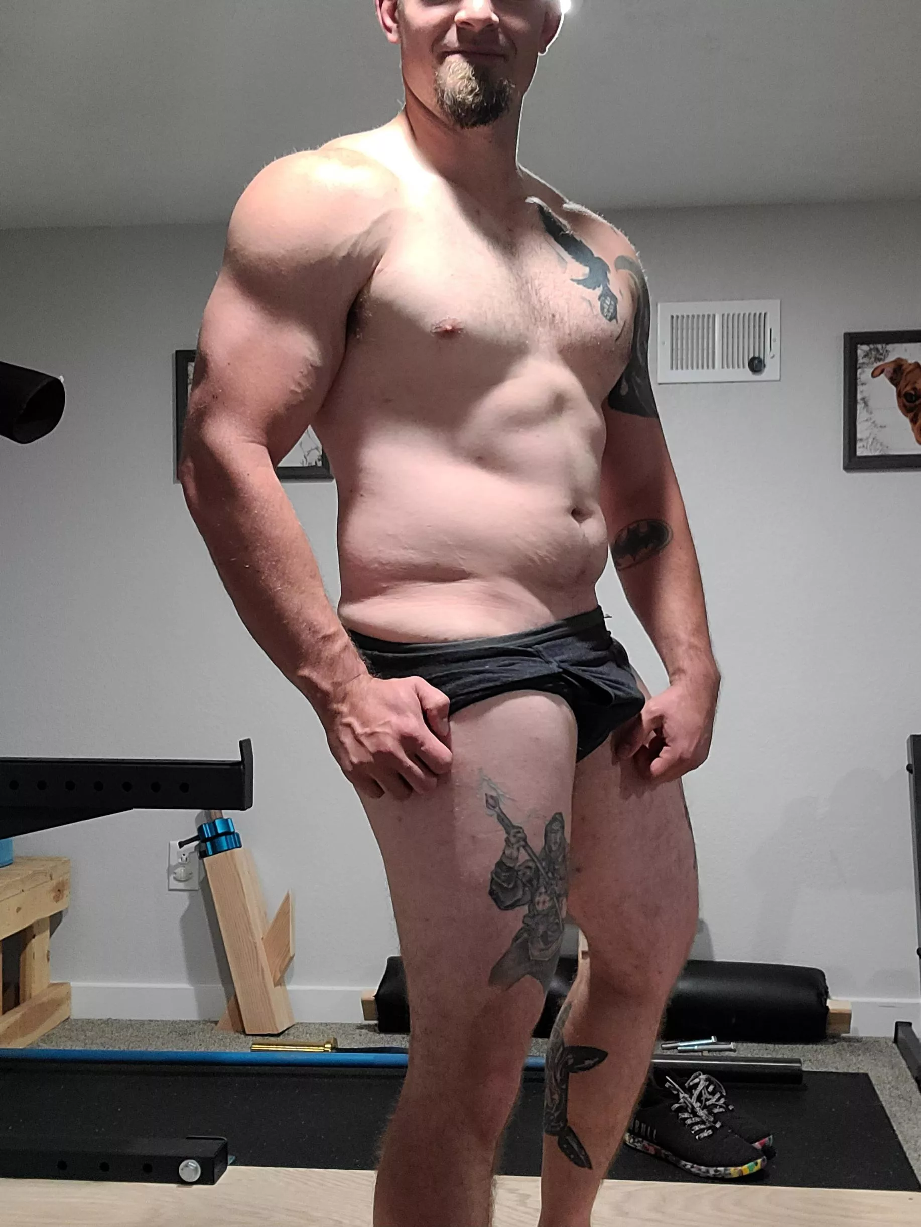 Love a good shoulder pu[m]p posted by Prize_Feed7609