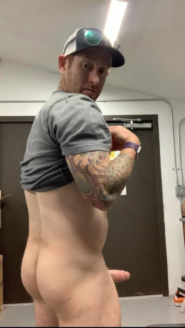 (M) Any of you ladies want to be my workout partner. posted by Fit_ginger1131