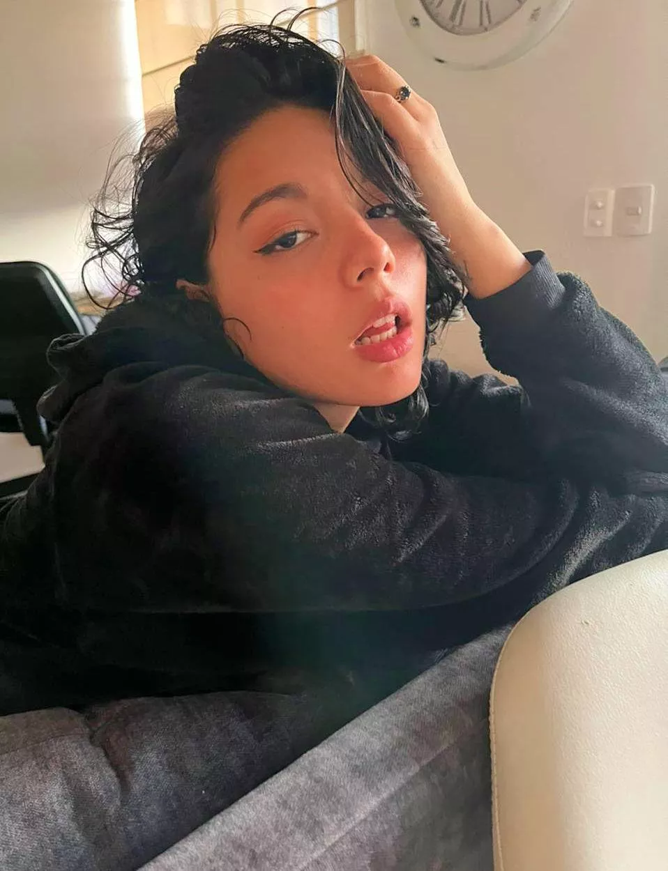 My tired face after gym 💪 posted by Narrow-Pop9482