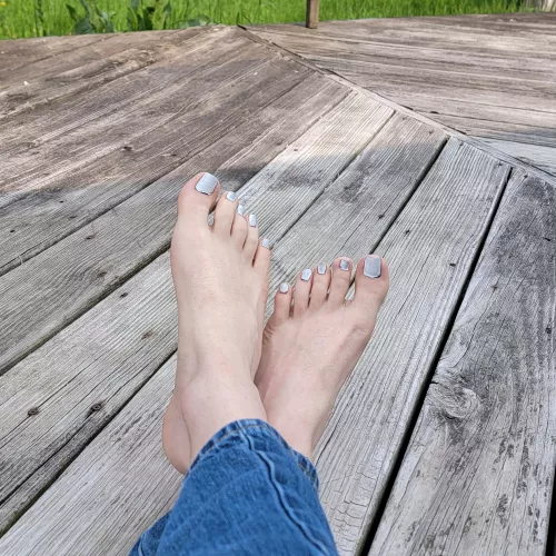 Nothing like having some white toed put with nature in the background 🥰 by catasticNya