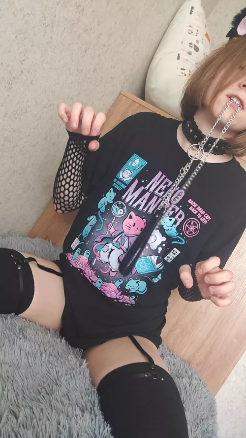 Raaawr (be scared) by VixiLi